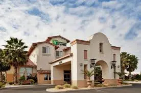 Holiday Inn Express Hotel & Suites in Manteca