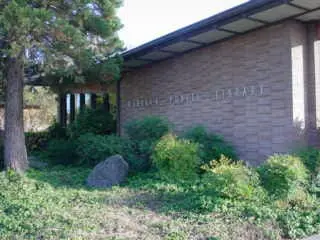 Manteca Public Library